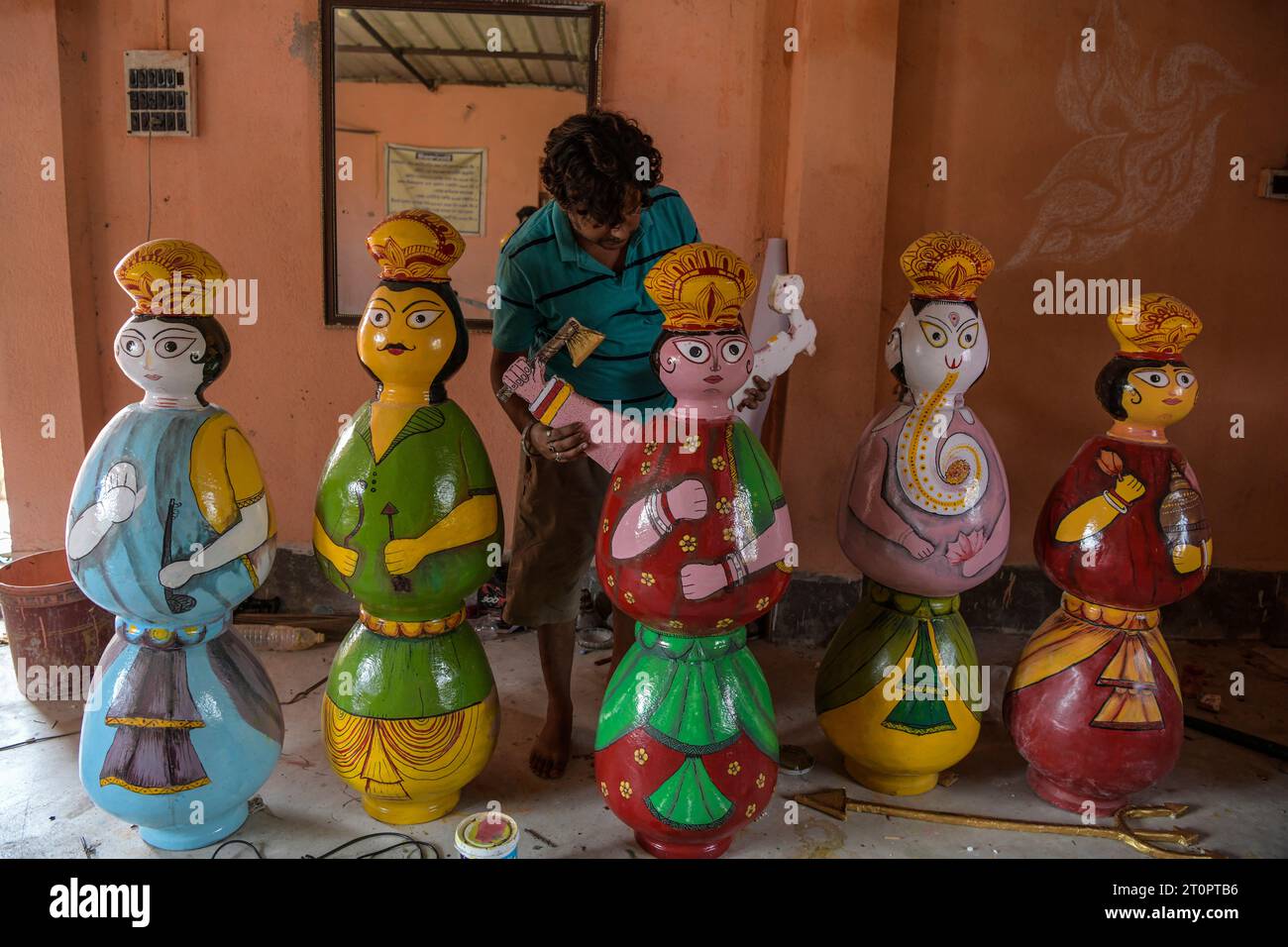 Old durga puja hires stock photography and images Alamy