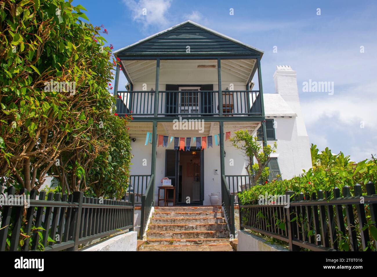 Bermuda style Bridge House at Kings Square in town center of St. George's in Bermuda. Historic Town of St. George is a World Heritage Site since 2000. Stock Photo