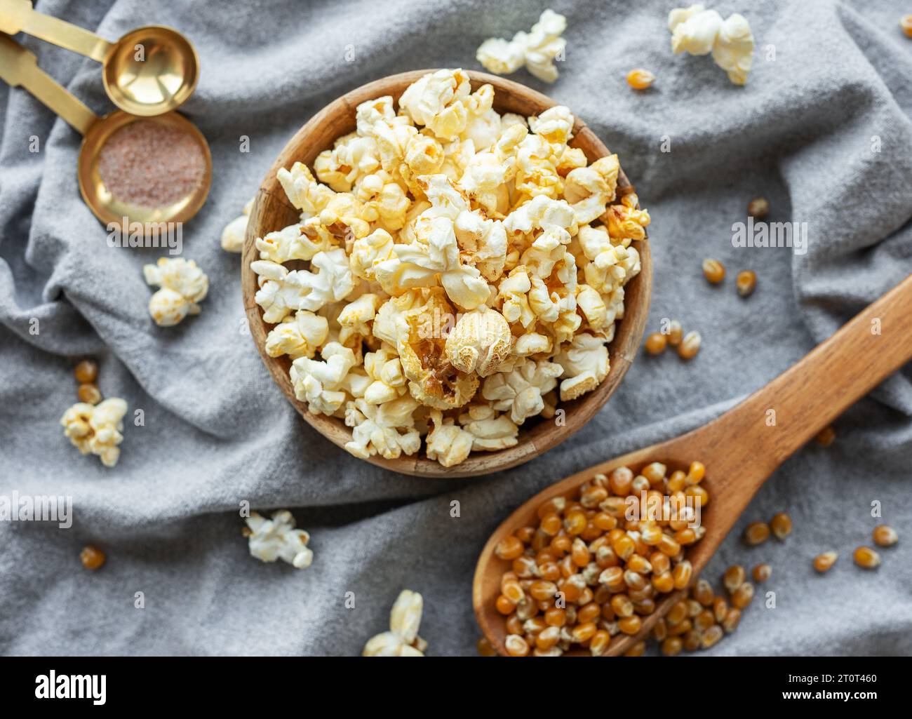 Making popcorn with an electric popper at home Stock Photo - Alamy