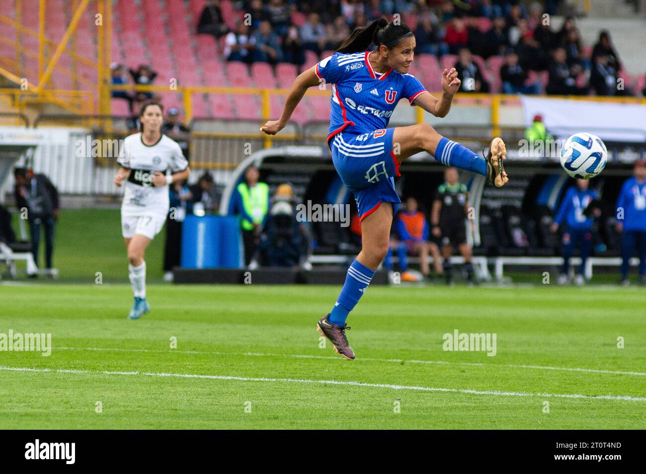 Bogota, Colombia. 08th Oct, 2023. Club Universidad de Chile's Mariana Morales during the group phase match between Paraguay's Club Olimpia (1) and Club Universidad de Chile (2) during the Copa Libertadores Femenina, in Bogota, Colombia, October 8, 2023. Photo by: Chepa Beltran/Long Visual Press Credit: Long Visual Press/Alamy Live News Stock Photo
