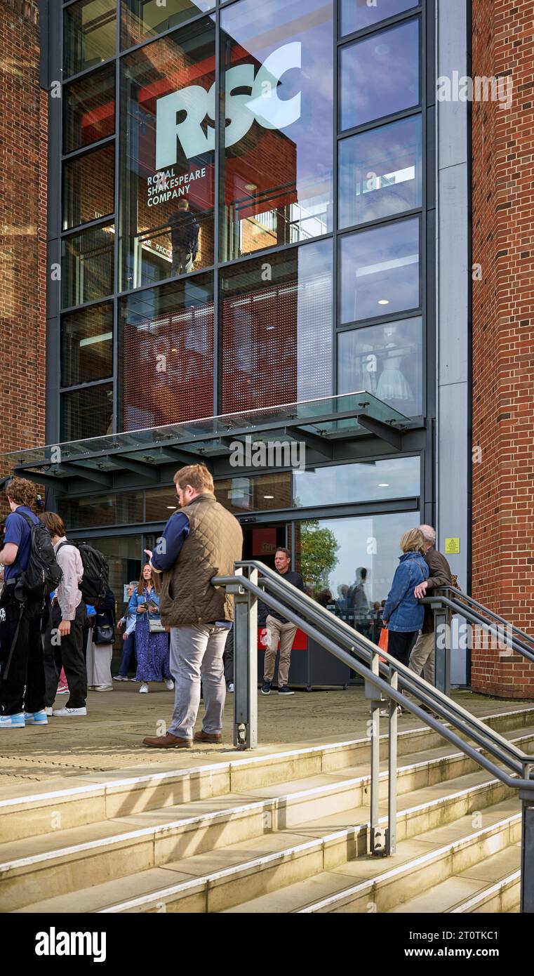 RSC theatre goers at the entrance of the Royal Shakespeare Company theatre Stratford upon Avon Warwickshire England UK Stock Photo