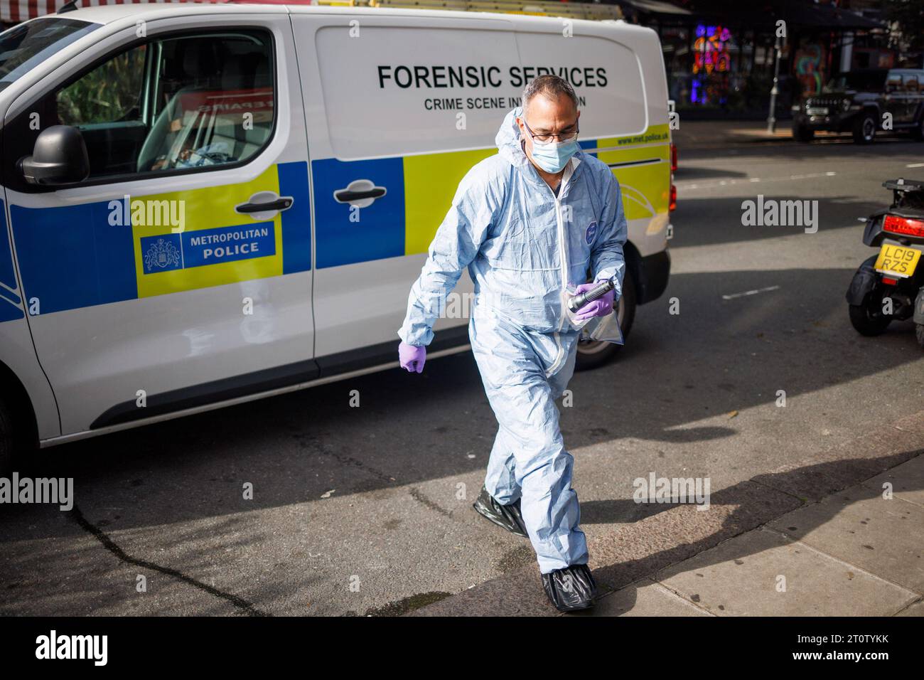 London, UK. 09th Oct, 2023. Police forensics attend the scene at Pita