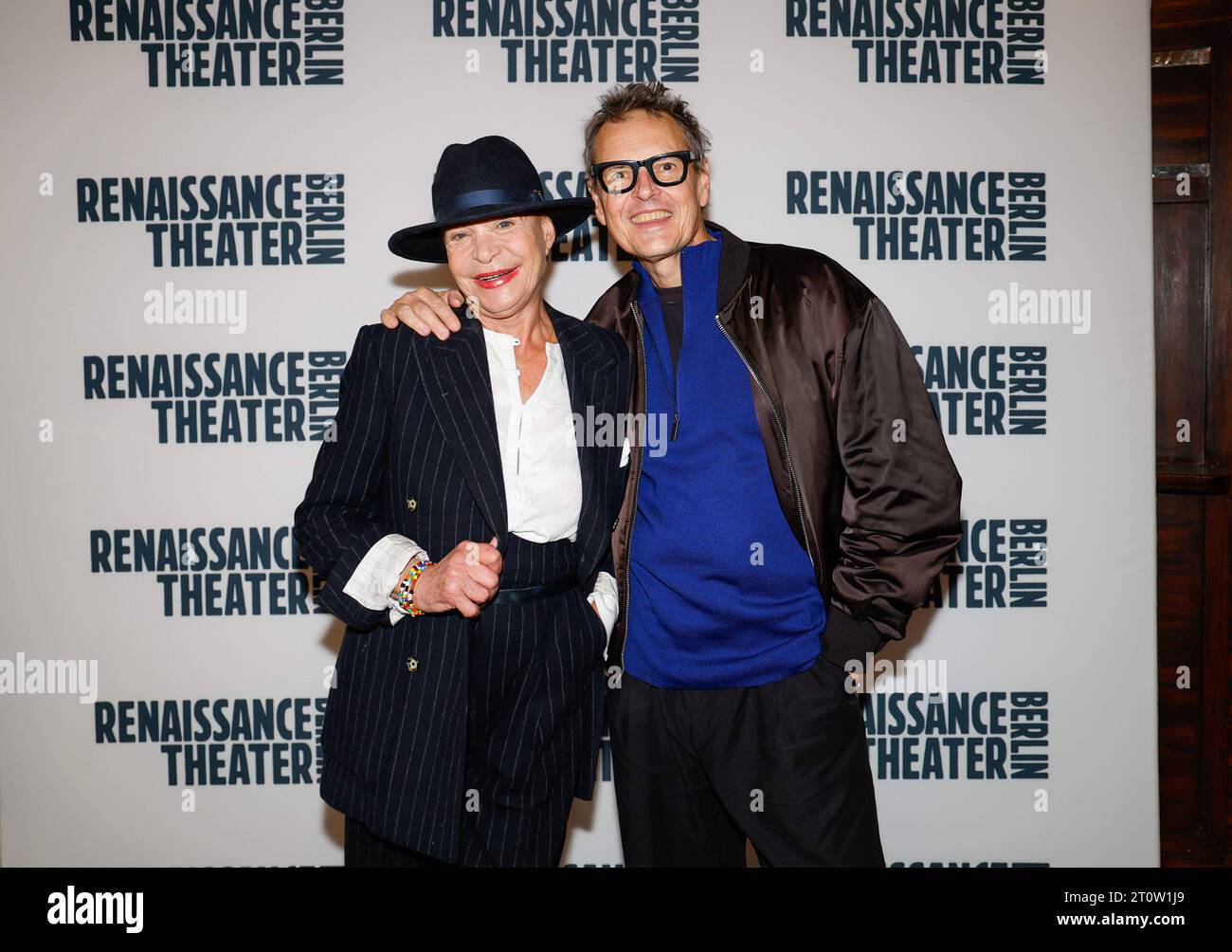 Barbara Engel, Rolf Scheider bei der Premiere von Marlene im Renaissance Theater Berlin. *** Barbara Engel, Rolf Scheider at the premiere of Marlene at the Renaissance Theater Berlin Credit: Imago/Alamy Live News Stock Photo
