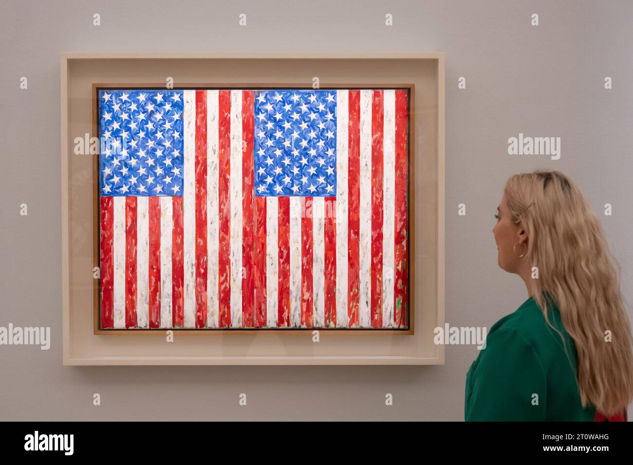 Sotheby's, London, UK. 6th Oct, 2023. Highlights from Sotheby's London Contemporary Evening Auction Frieze Week sale includes this Jasper Johns work Stock Photo