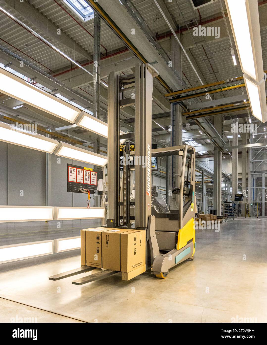 Opening of the new production plant of forklift dealer Jungheinrich in