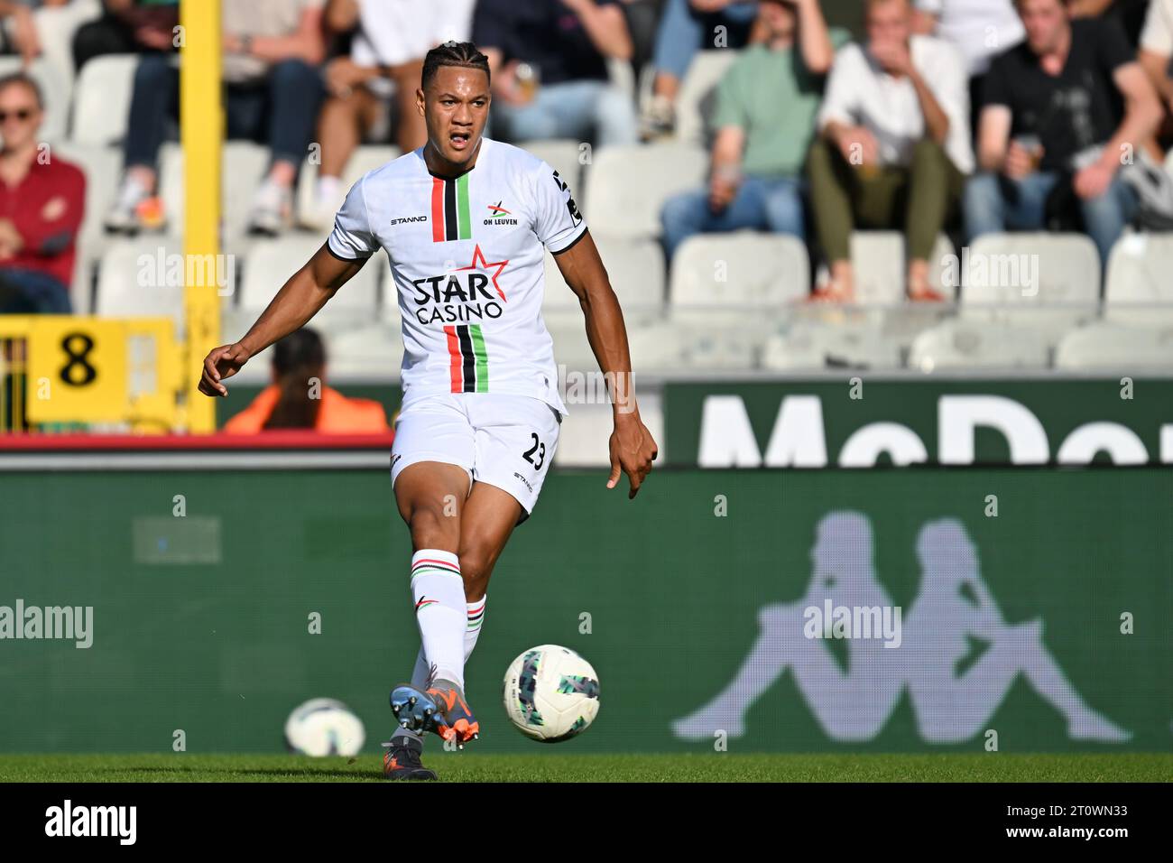 Joel Schingtienne (23) of OHL pictured during the Jupiler Pro League