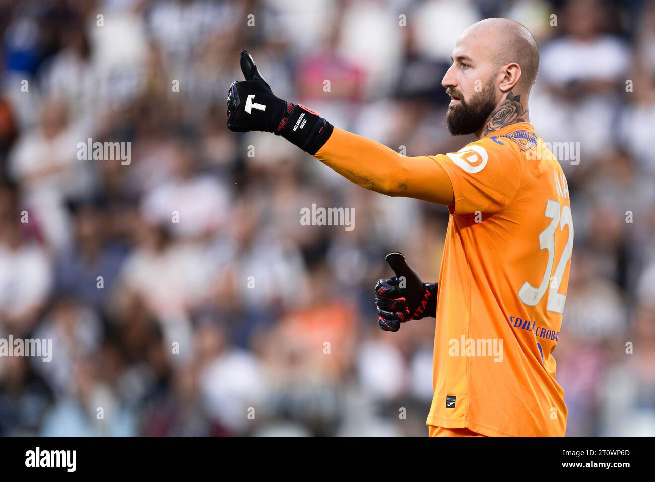 Vanja Milinkovic-Savic (Torino Football Club) during the Italian Serie A  soccer match Bologna Fc Vs Torino FC at the / LM Stock Photo - Alamy