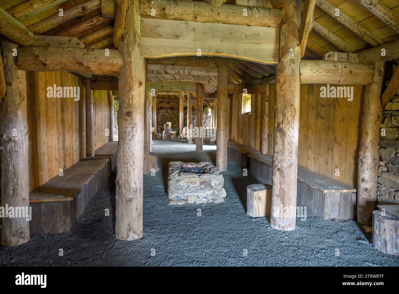 Inside longhouse viking hires stock photography and images Alamy