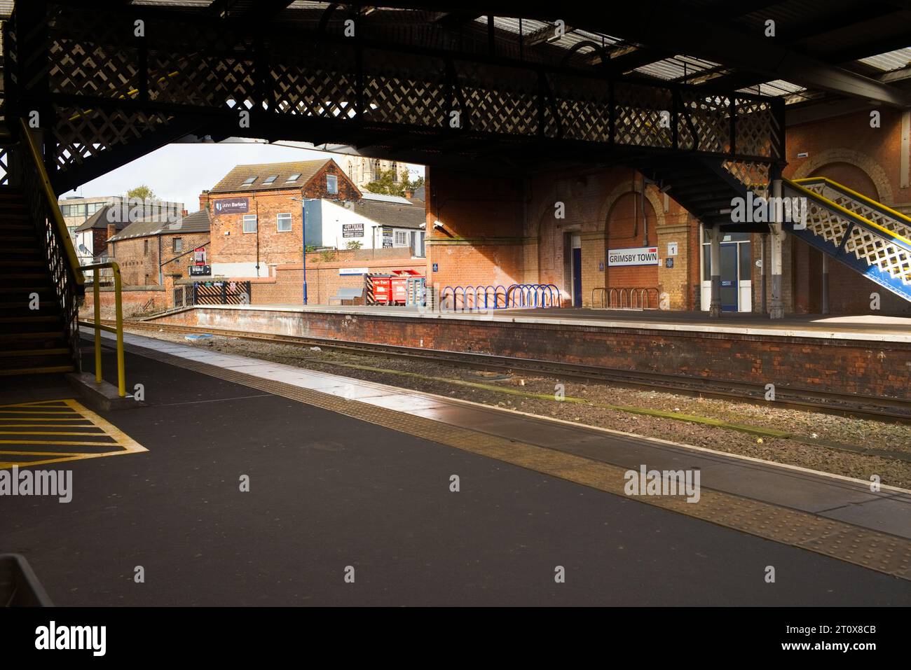 Grimsby Town railway station platforms Stock Photo