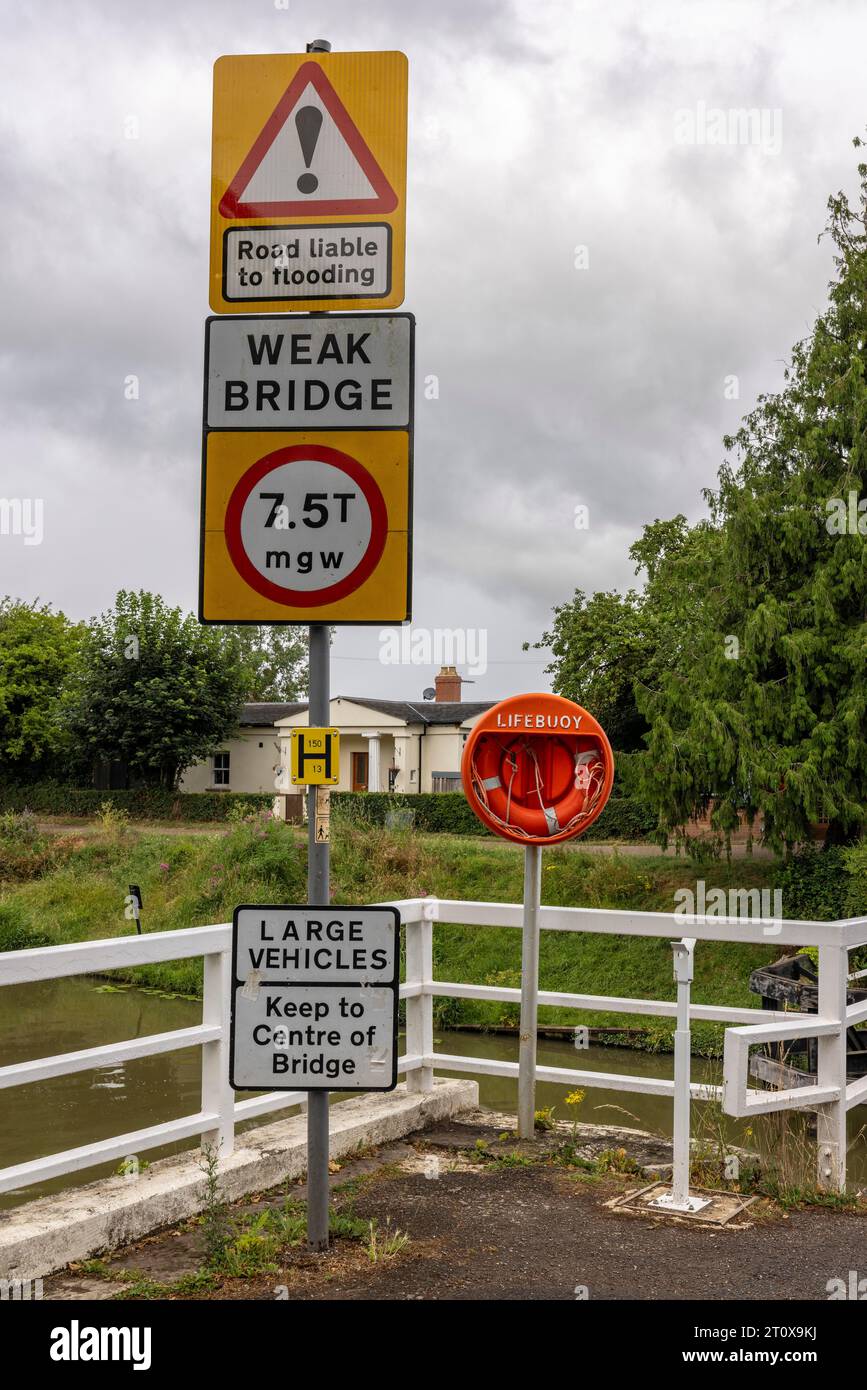 Narrow Bridge, Rea Swing Bridge, Quedgeley, Gloucestershire, England, United Kingdom Stock Photo