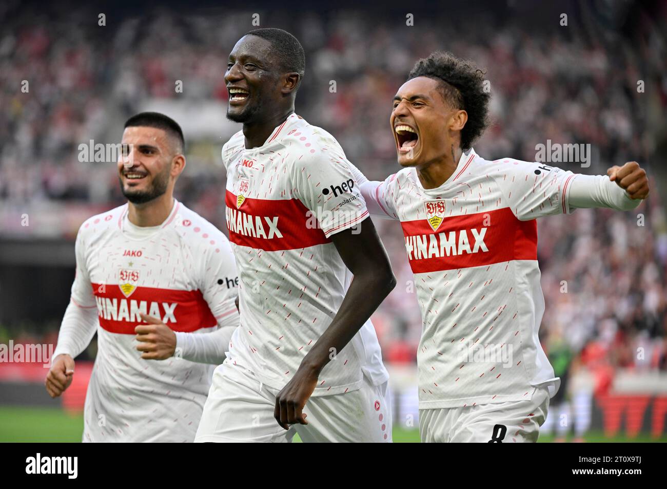 Goal celebration Serhou Guirassy VfB Stuttgart (09) with Enzo Millot