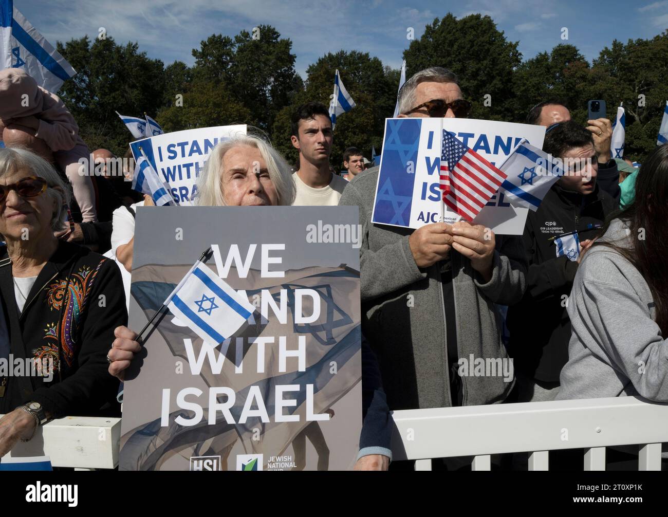 Boston, Massachusetts, USA  October 9, 2023 People rallying in support of Israel on the Boston Common after the Hamas attack on Israel.  The rally sponsored by Combined Jewish Philanthropies . The crowd of about 1000 was addressed by religious leaders and politicians including Senator Elizabeth Warren and Senator Ed Markey and Massachusetts Governor Maura Healey. Credit: Rick Friedman/Alamy Live News Stock Photo