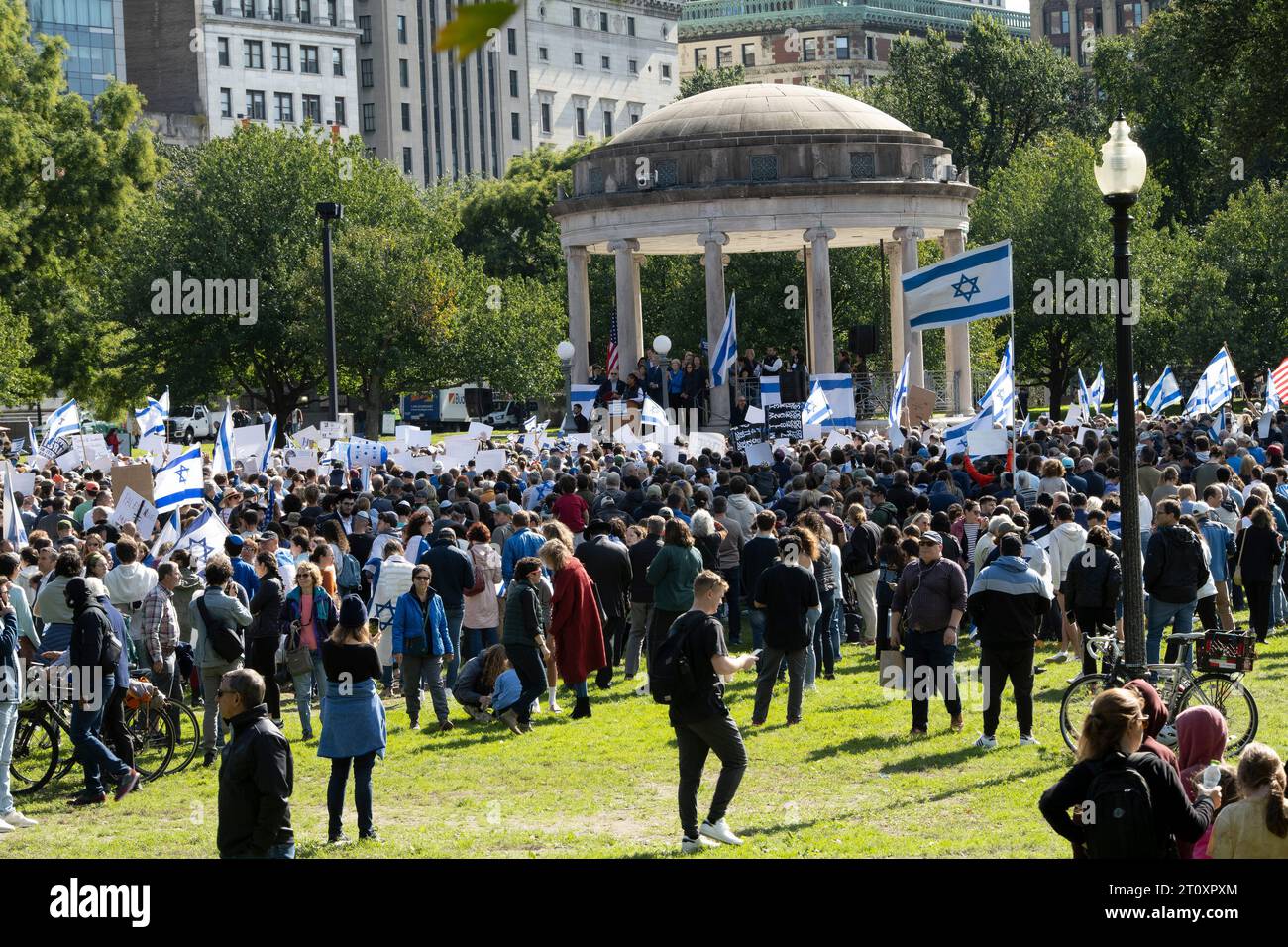 Boston, Massachusetts, USA  October 9, 2023 People rallying in support of Israel on the Boston Common after the Hamas attack on Israel.  The rally sponsored by Combined Jewish Philanthropies . The crowd of about 1000 was addressed by religious leaders and politicians including Senator Elizabeth Warren and Senator Ed Markey and Massachusetts Governor Maura Healey. Credit: Rick Friedman/Alamy Live News Stock Photo