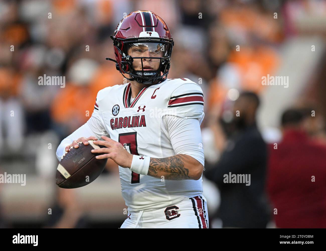KNOXVILLE, TN - SEPTEMBER 30: South Carolina Gamecocks quarterback ...
