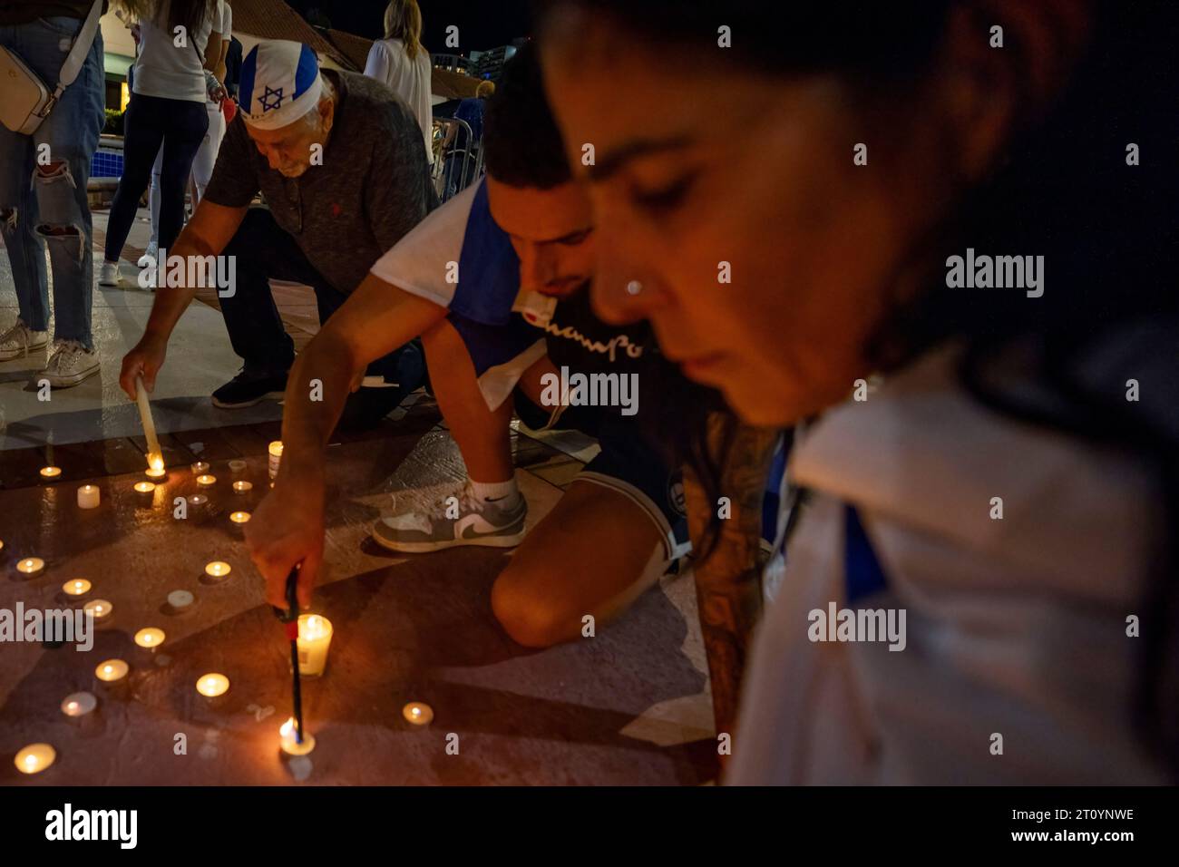 Aventura, Florida, USA. 9th Oct, 2023. Members of the Jewish community