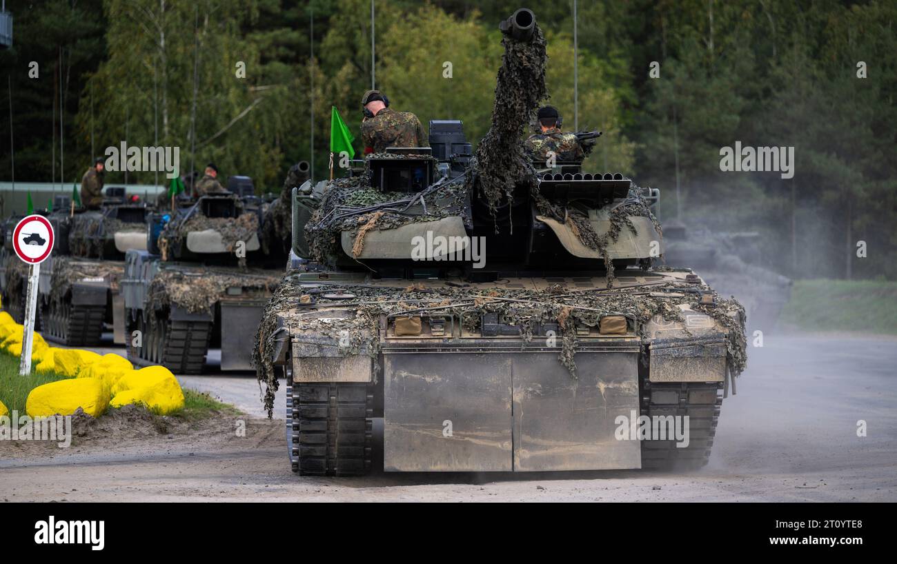 Bergen, Germany. 28th Sep, 2023. Leopard 2 A7V Main Battle Tanks Of The ...