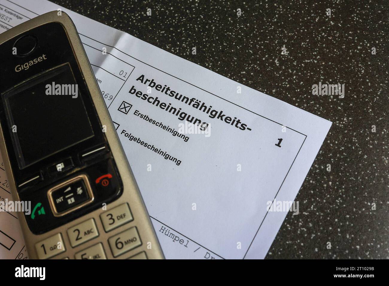 Krankmeldung Mit Telefon *** Sick Note With Telephone Copyright ...