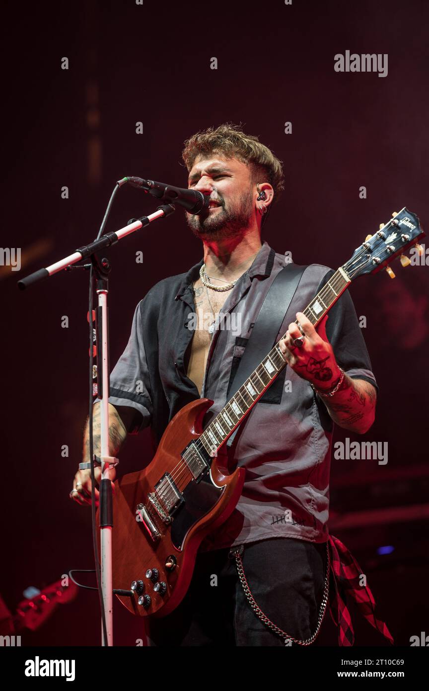 Fotografías del concierto de Dani Fernández en el marco de las Fiestas del Pilar 2023 de Zaragoza, tras pregón de las fiestas, en la Plaza del Pilar Stock Photo
