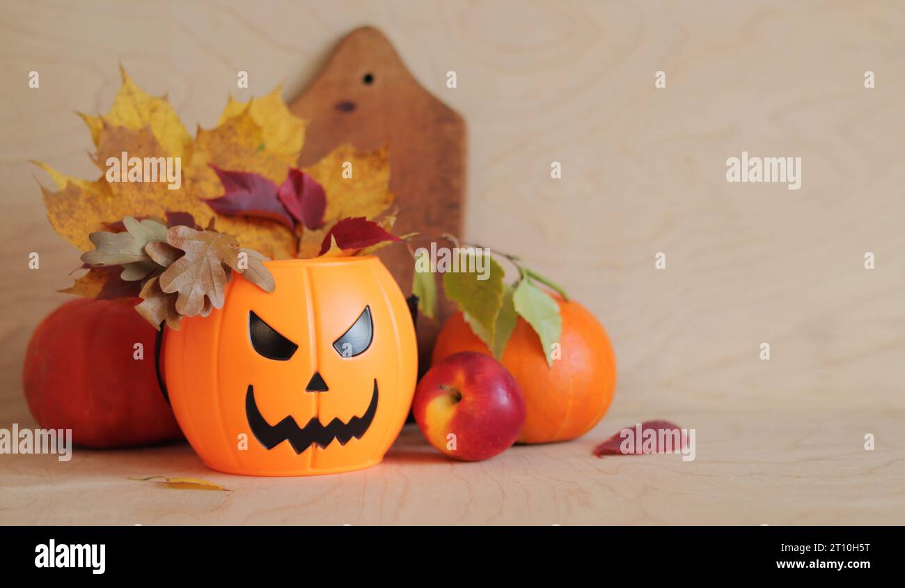 Plastic pumpkins hi-res stock photography and images - Alamy