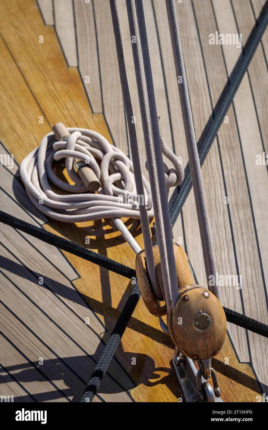 Nautical details on boat deck with ropes and marine tools Stock Photo ...