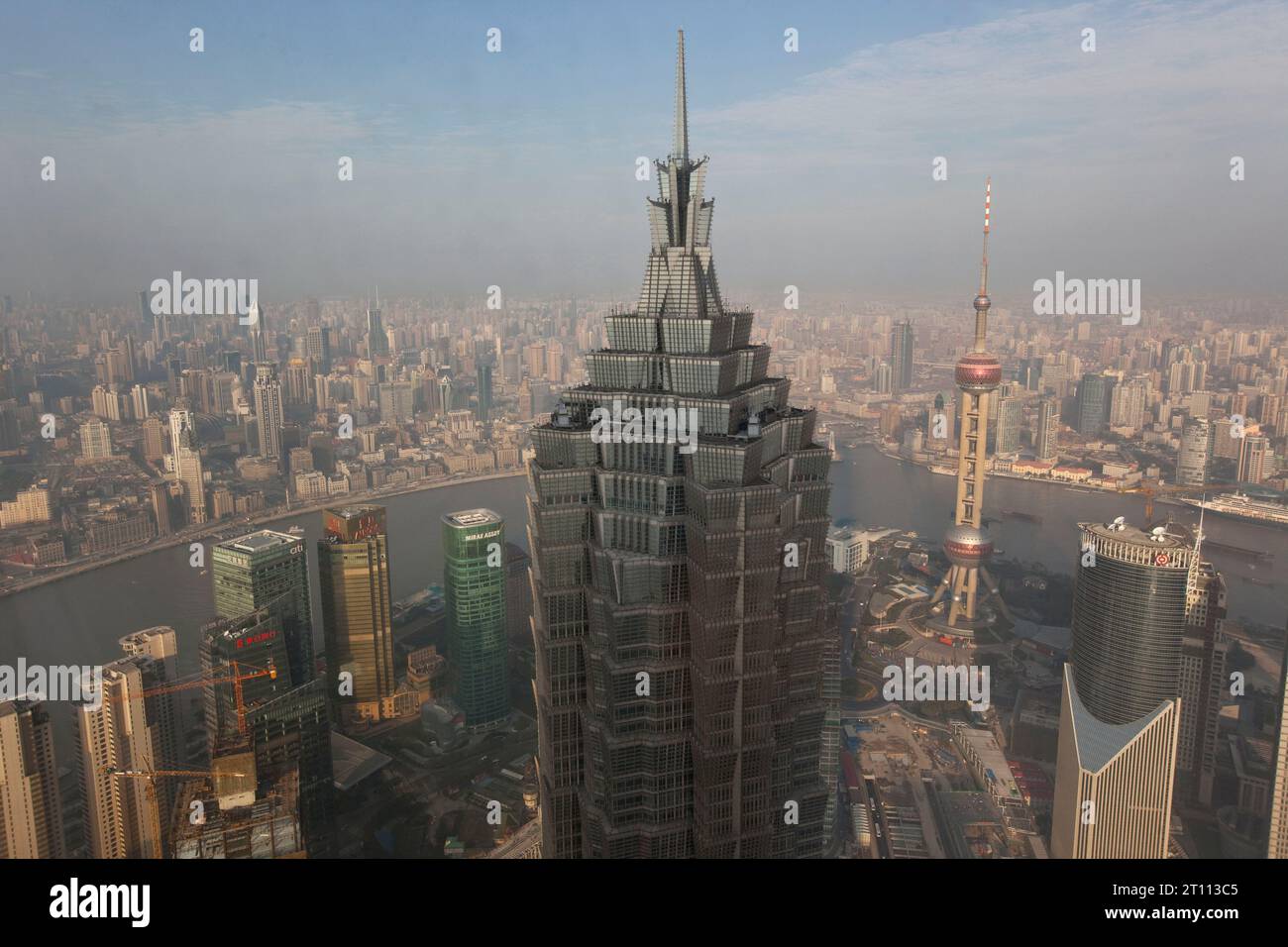 Shanghai grand hyatt hotel hi-res stock photography and images - Alamy