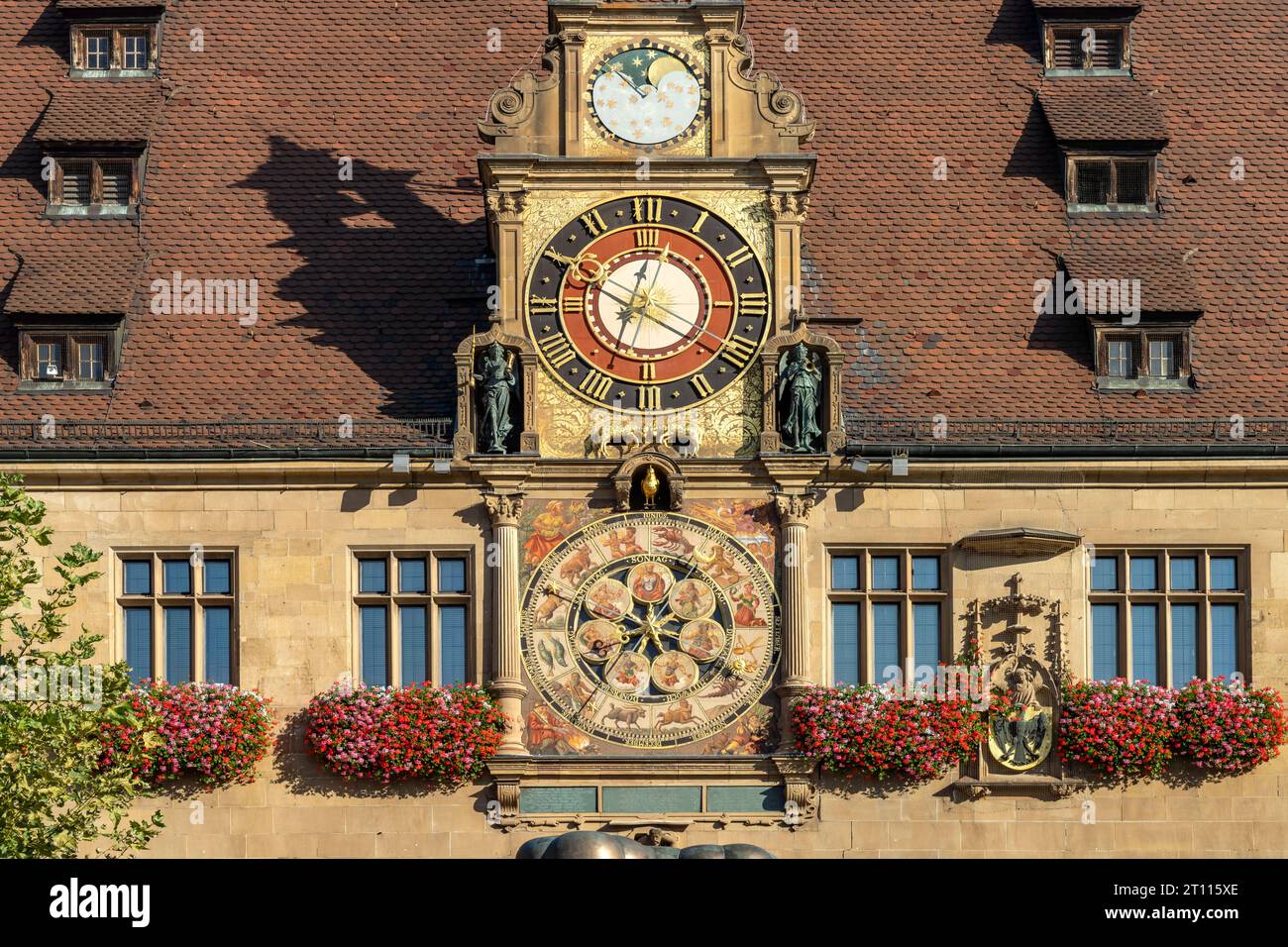 Historische astronomische Uhr am Rathaus in Heilbronn, Baden-Württemberg, Deutschland  |  Historic astronomic clock of the City Hall in Heilbronn, Bad Stock Photo