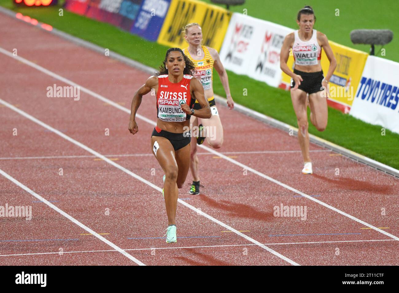 Mujinga Kambundji (Switzerland), Jessica-Bianca Wessolly (Germany), Susanne Walli (Austria). 200m Women semifinal. European Championships Munich 2022 Stock Photo