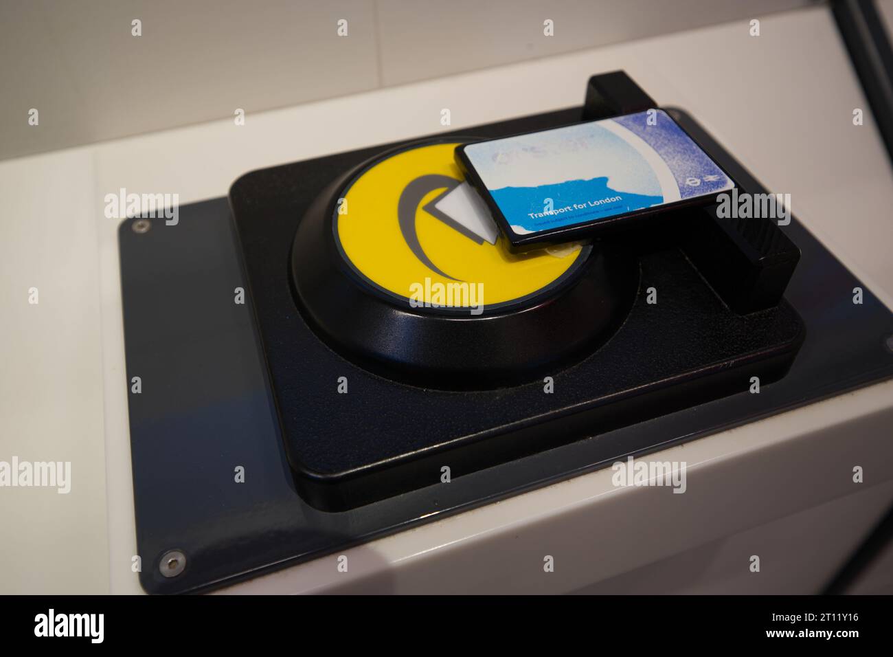 An Oyster card and contactless payment system on the London Underground