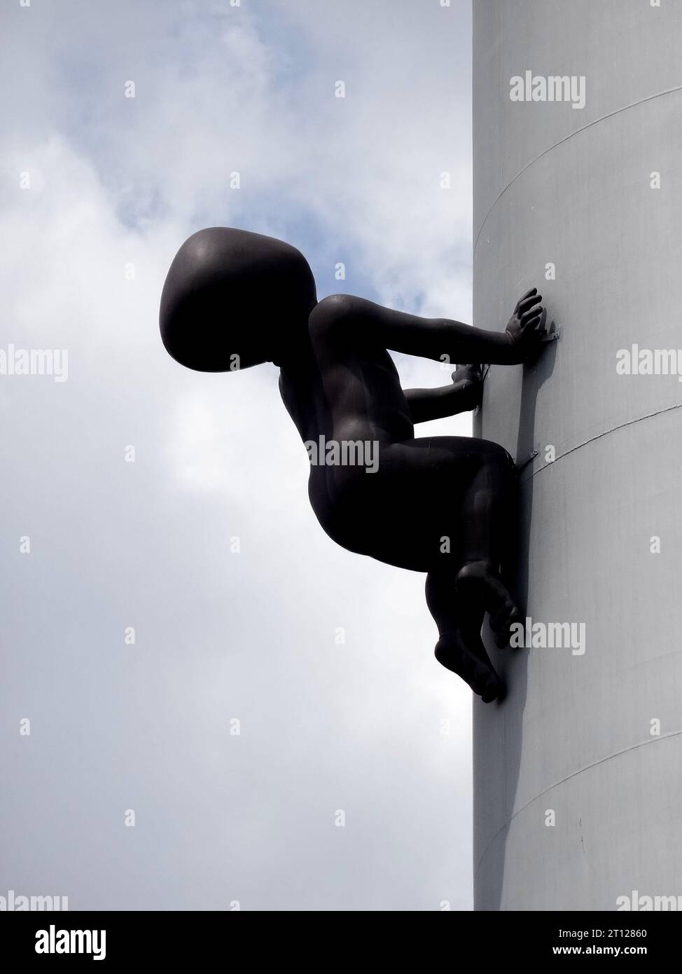 DAVID ERN INSTALLATIONS AND SCULPTURES AROUND PRAGUE visual data 5