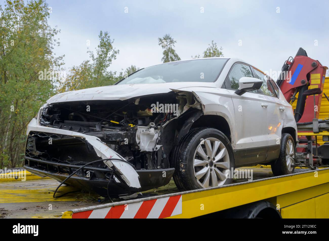 Front damage to an SUV Stock Photo