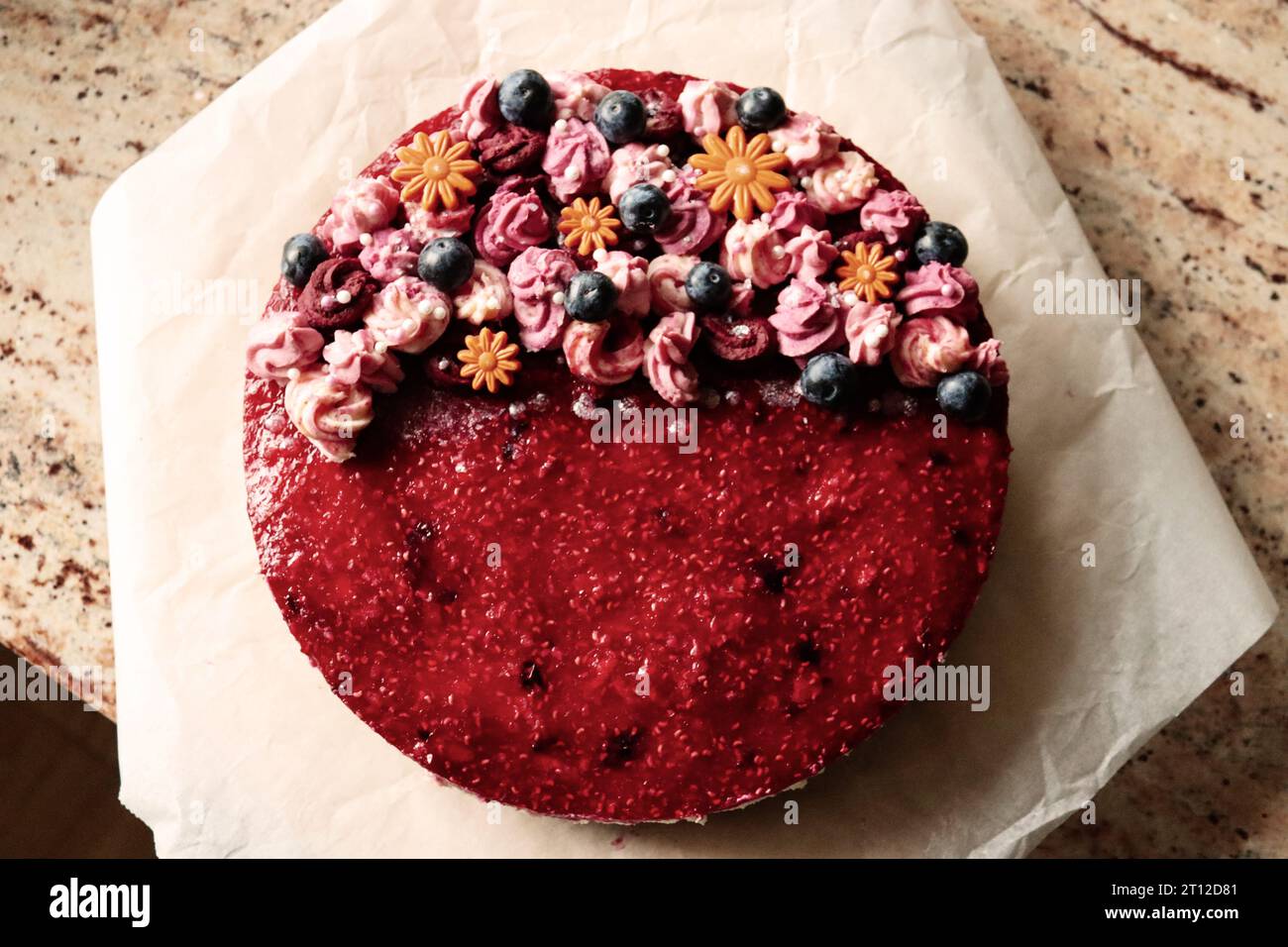 Rote torte hi-res stock photography and images - Alamy Rote torte hi-res stock photography and images - Alamy