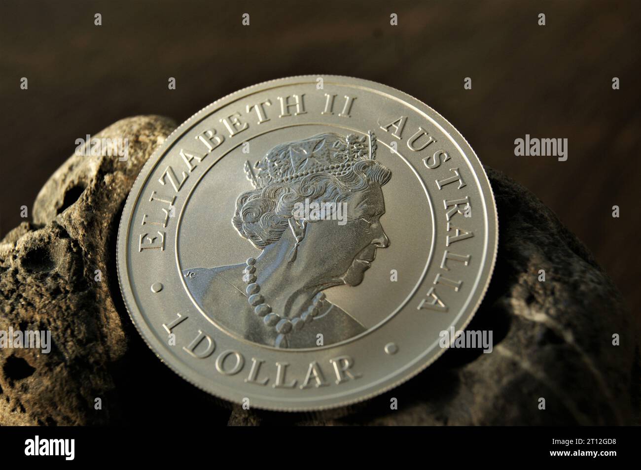 Australian pure silver investment coin. 1 Dollar Elizabeth II Stock