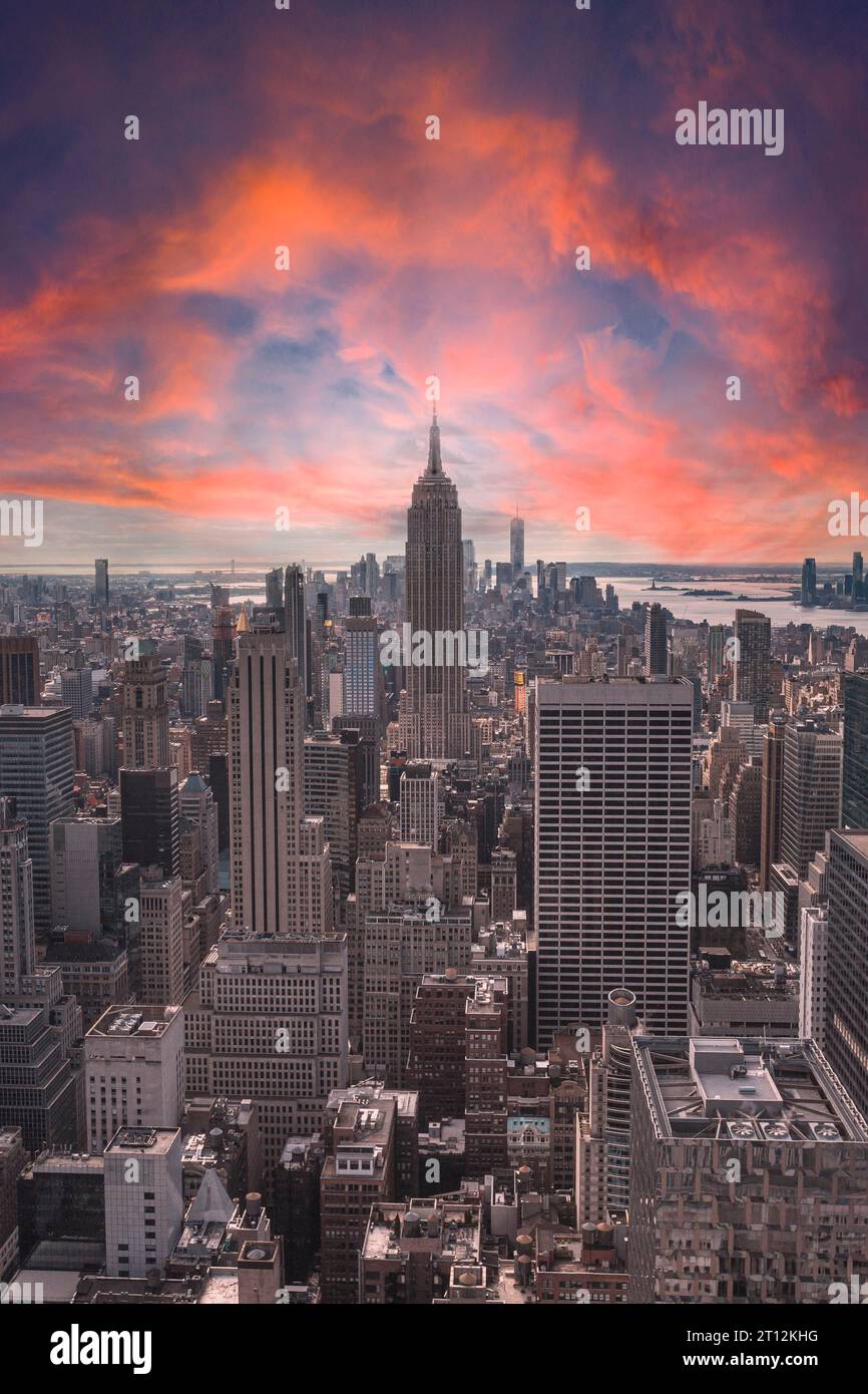 New york city beautiful sunset hi-res stock photography and images - Alamy