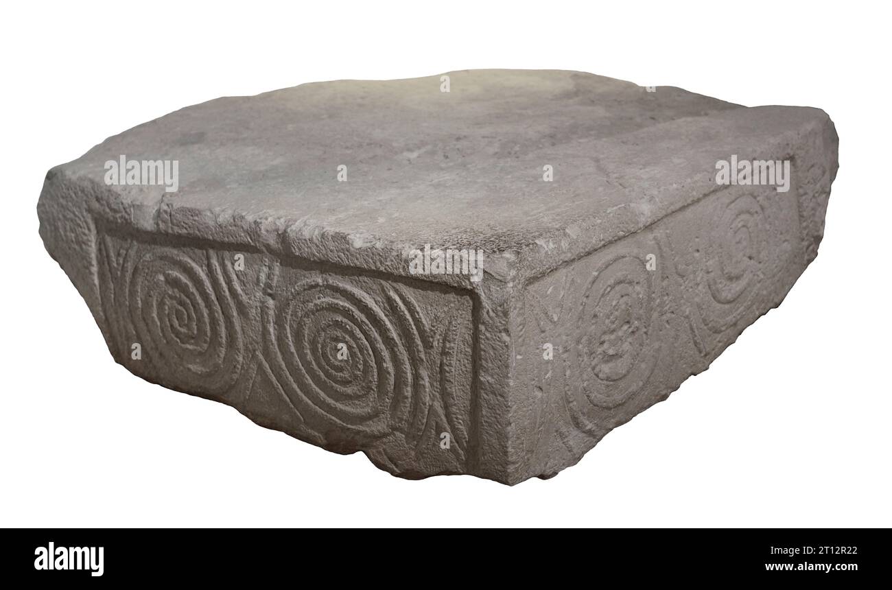 Neolithic Period. Temple Period (3600 to 2500 BC). Megalithism. Architectural fragment decorated with ornamental reliefs in spiral shape. Malta. National Museum of Archaeology. Valletta. Malta. Stock Photo