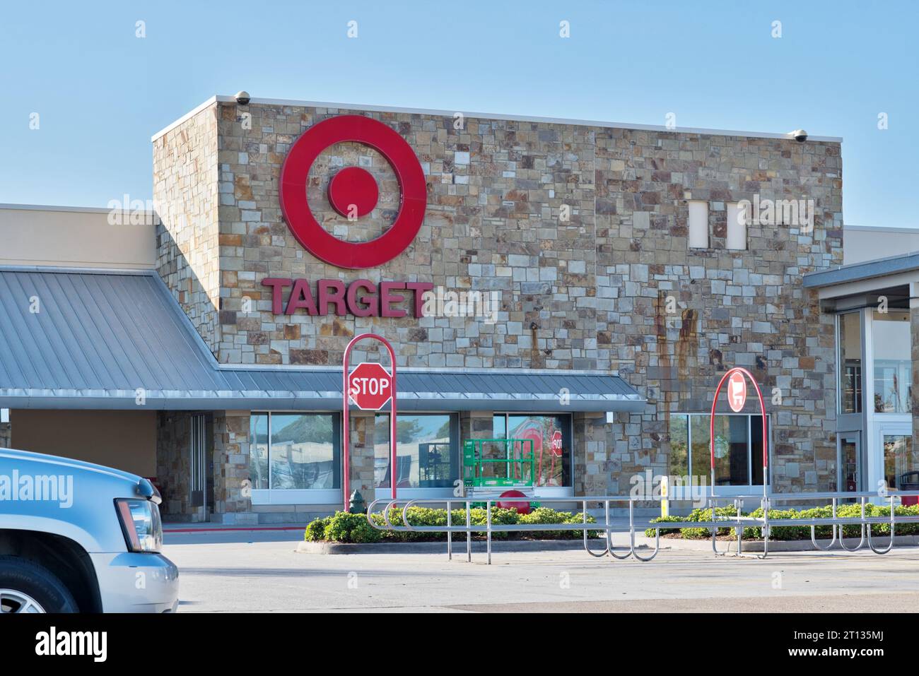 Super Target store / superstore / hypermarket in Virginia Gateway Shopping  Center, Gainesville, Virginia, USA Stock Photo - Alamy