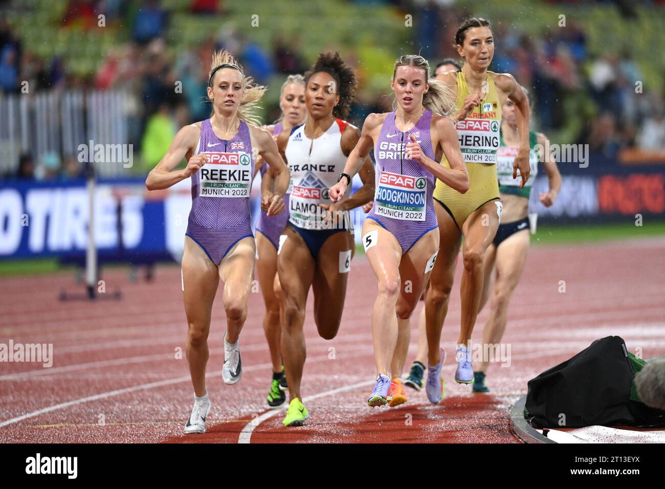 Keely Hodkinson, Jemma Reekie (Great Britain), Christina Hering (Germany), Renelle Lamote (France). 800m. European Championships Munich 2022 Stock Photo