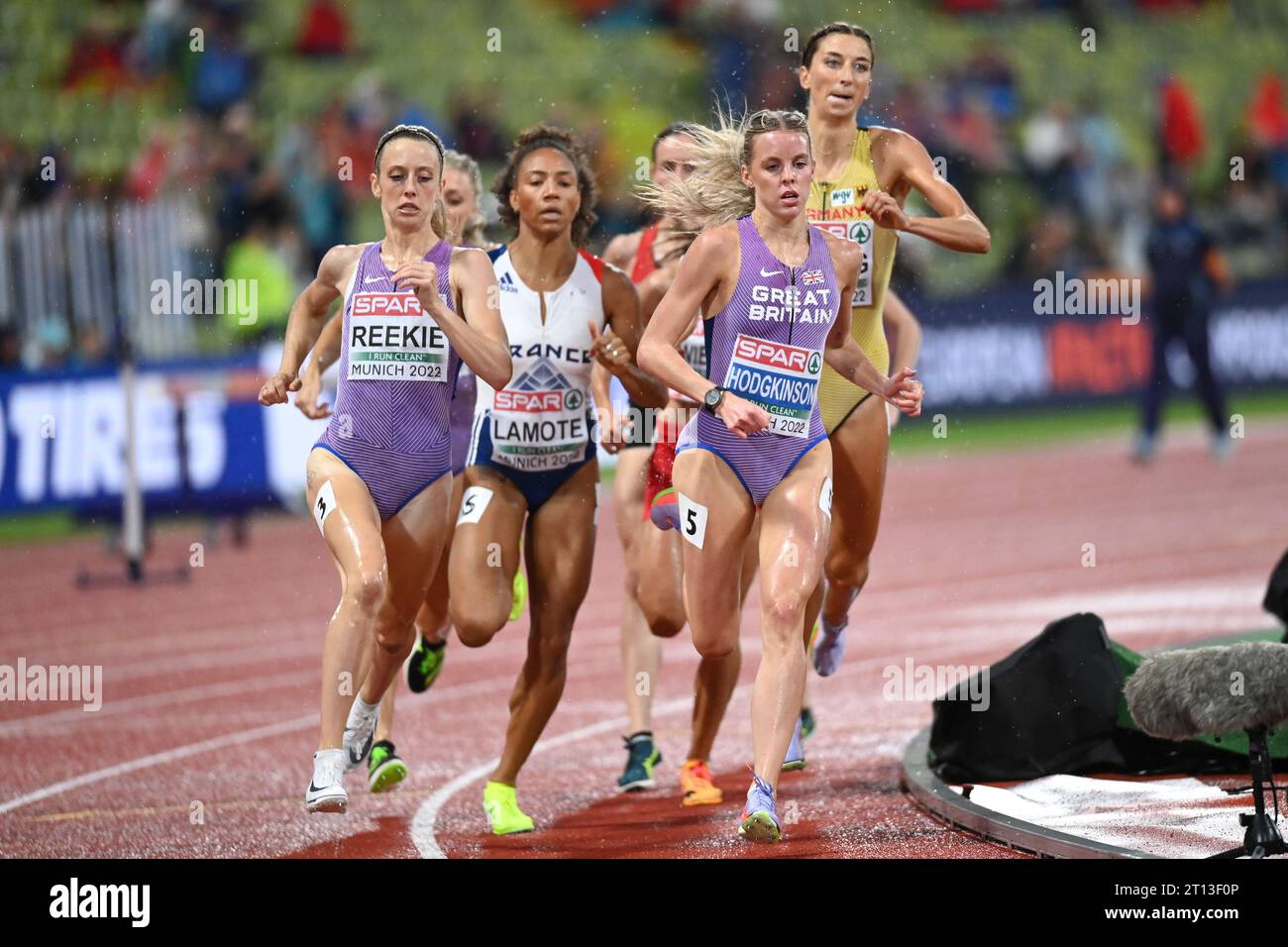 Keely Hodkinson, Jemma Reekie (Great Britain), Christina Hering (Germany), Renelle Lamote (France). 800m. European Championships Munich 2022 Stock Photo