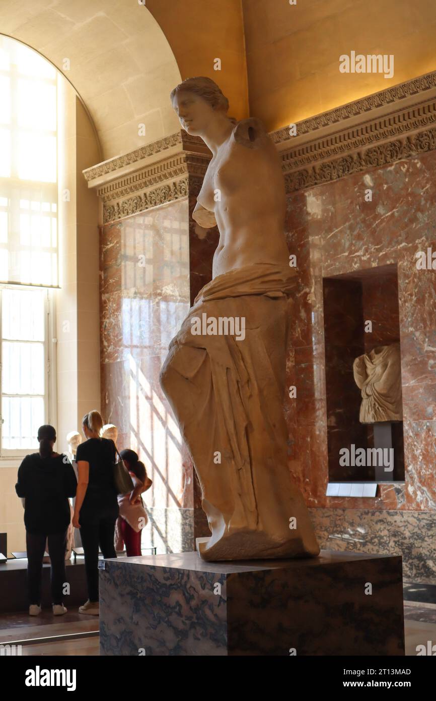 Venus de Milo Louvre. Louvre Museum, Paris, France. Louvre sculpture ...