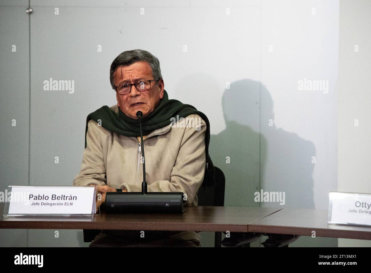 Bogota, Colombia. 10th Oct, 2023. The chief negotiator of the National Liberation Army (ELN) guerrilla group, Israel Ramirez Pineda, also known as Pablo Beltran during a joint declaration on the progress of the peace process between the Colombian government and the National Liberation Army, at the United Nations building in Bogota, Colombia, October 10, 2023. Photo by: Chepa Beltran/Long Visual Press Credit: Long Visual Press/Alamy Live News Stock Photo