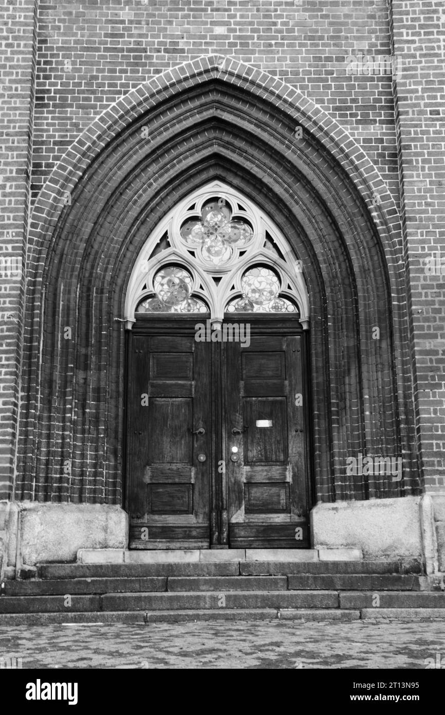 Entrance building windows facade Black and White Stock Photos & Images ...