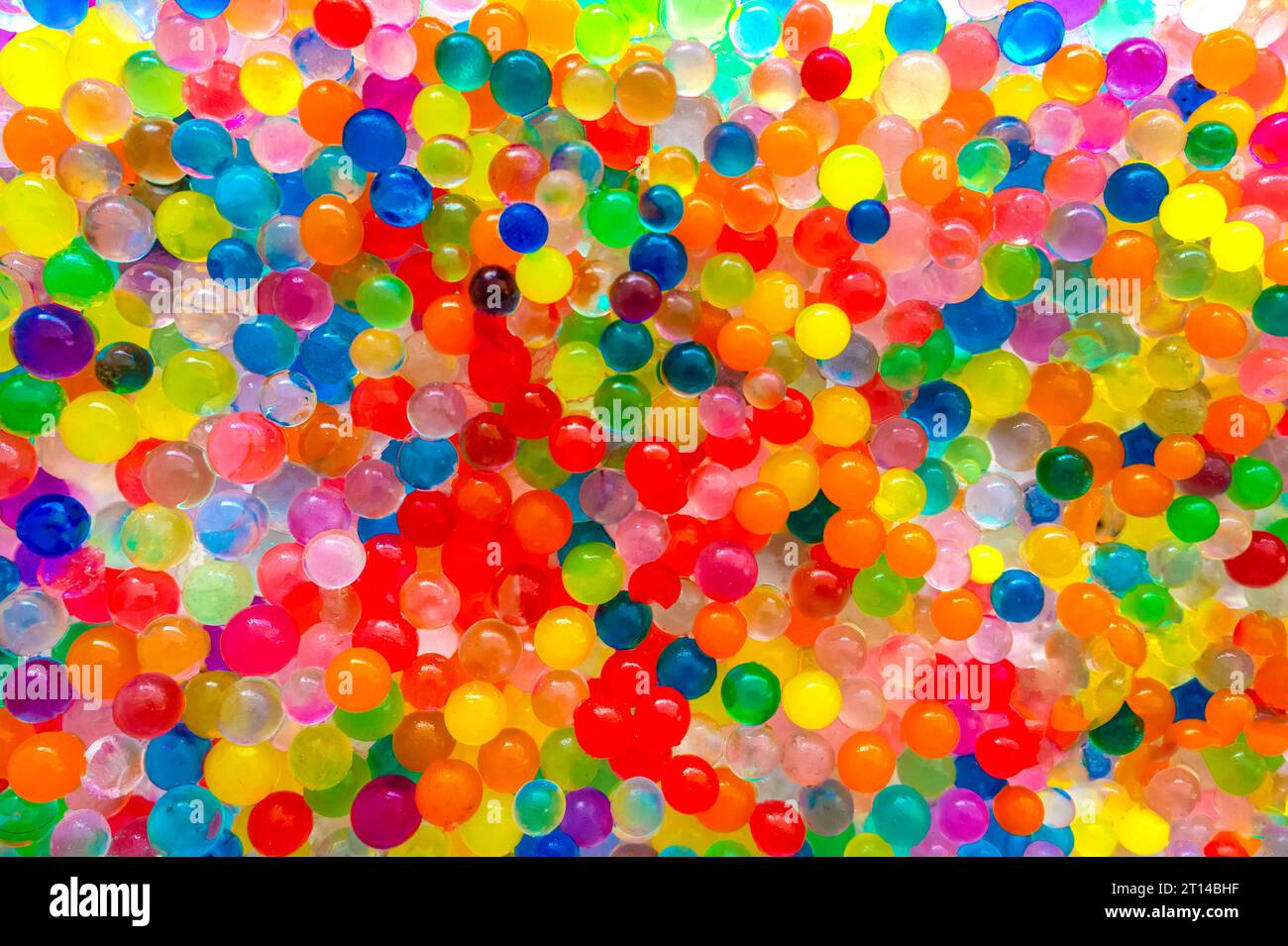 Photo De Closeup De Nombreux Orbees Colorés Ou Des Boules Translucides  Photo stock - Image du fond, vibrant: 260214298