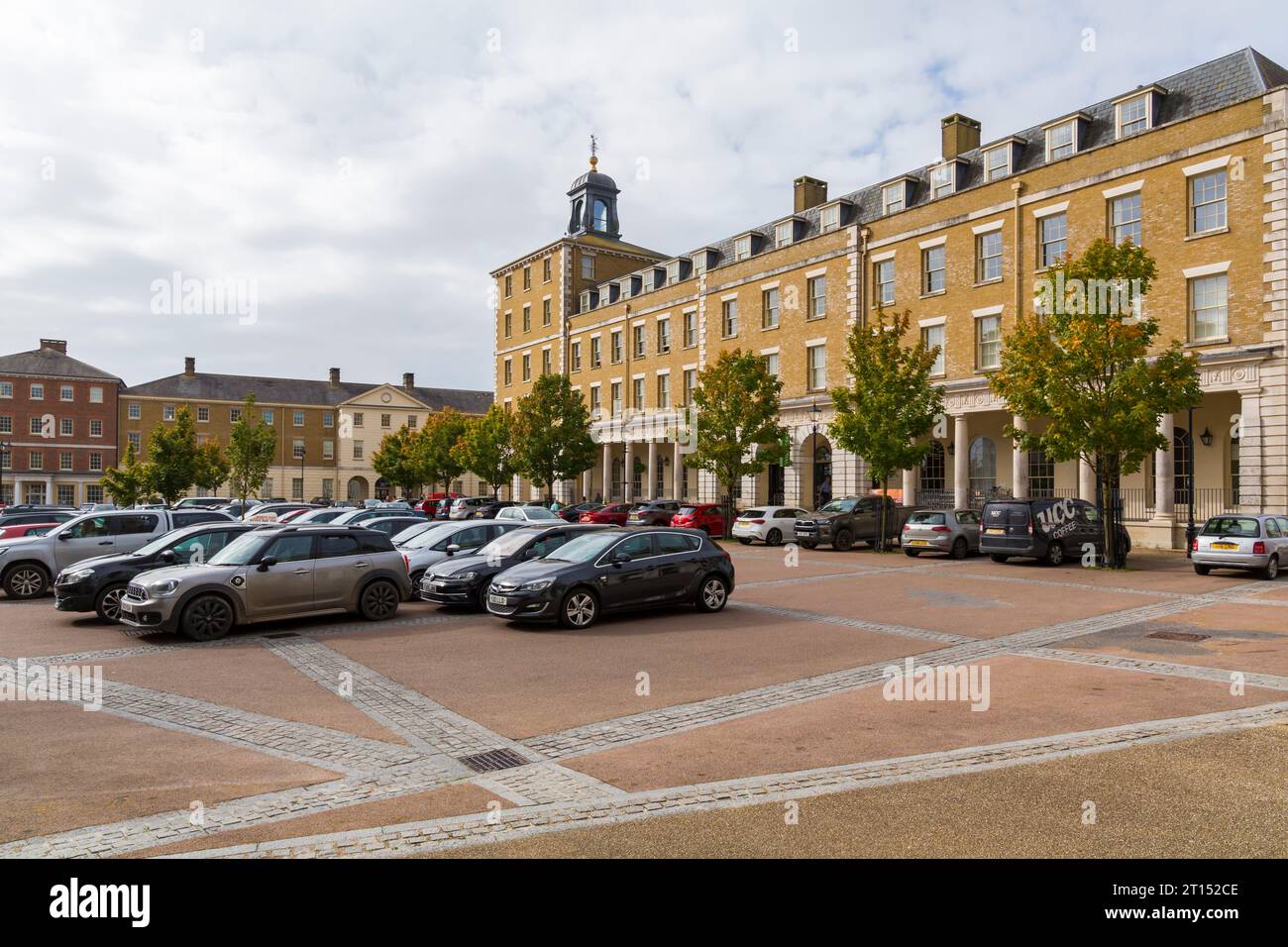 Queen mother square hires stock photography and images Alamy