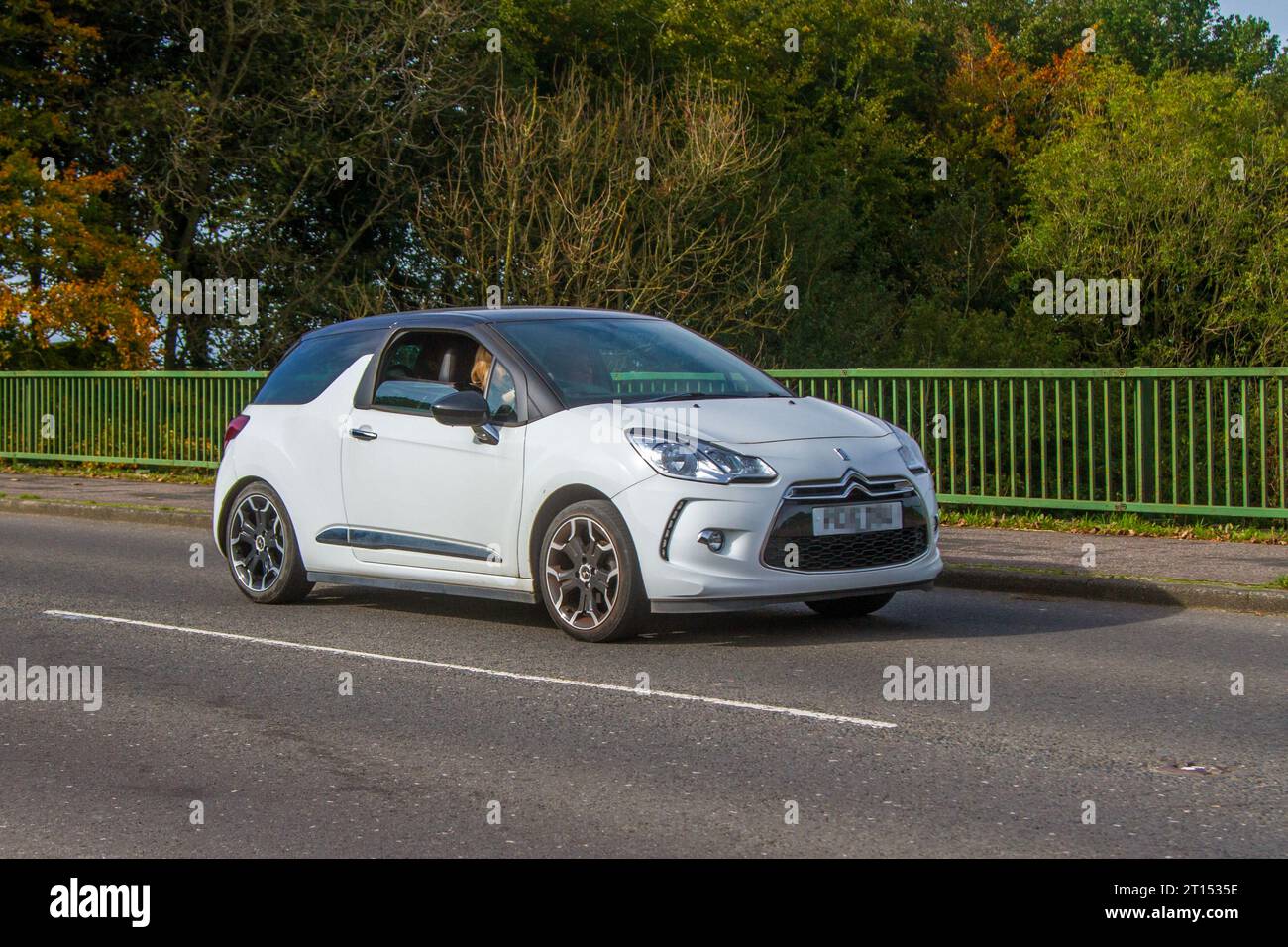 Citroen ds3 dstyle pink hi-res stock photography and images - Alamy