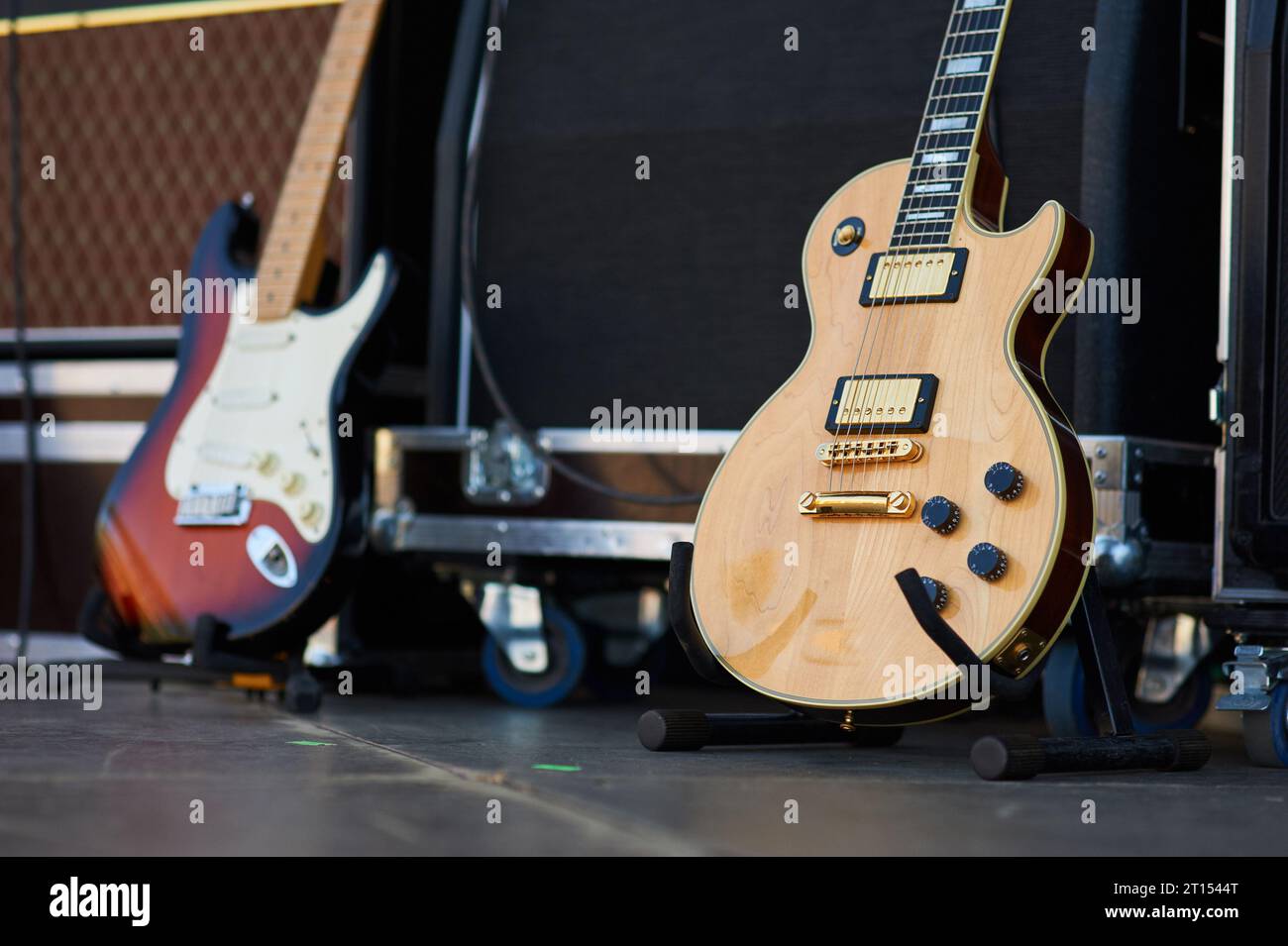 Set string combo music equipment hi-res stock photography and images - Alamy