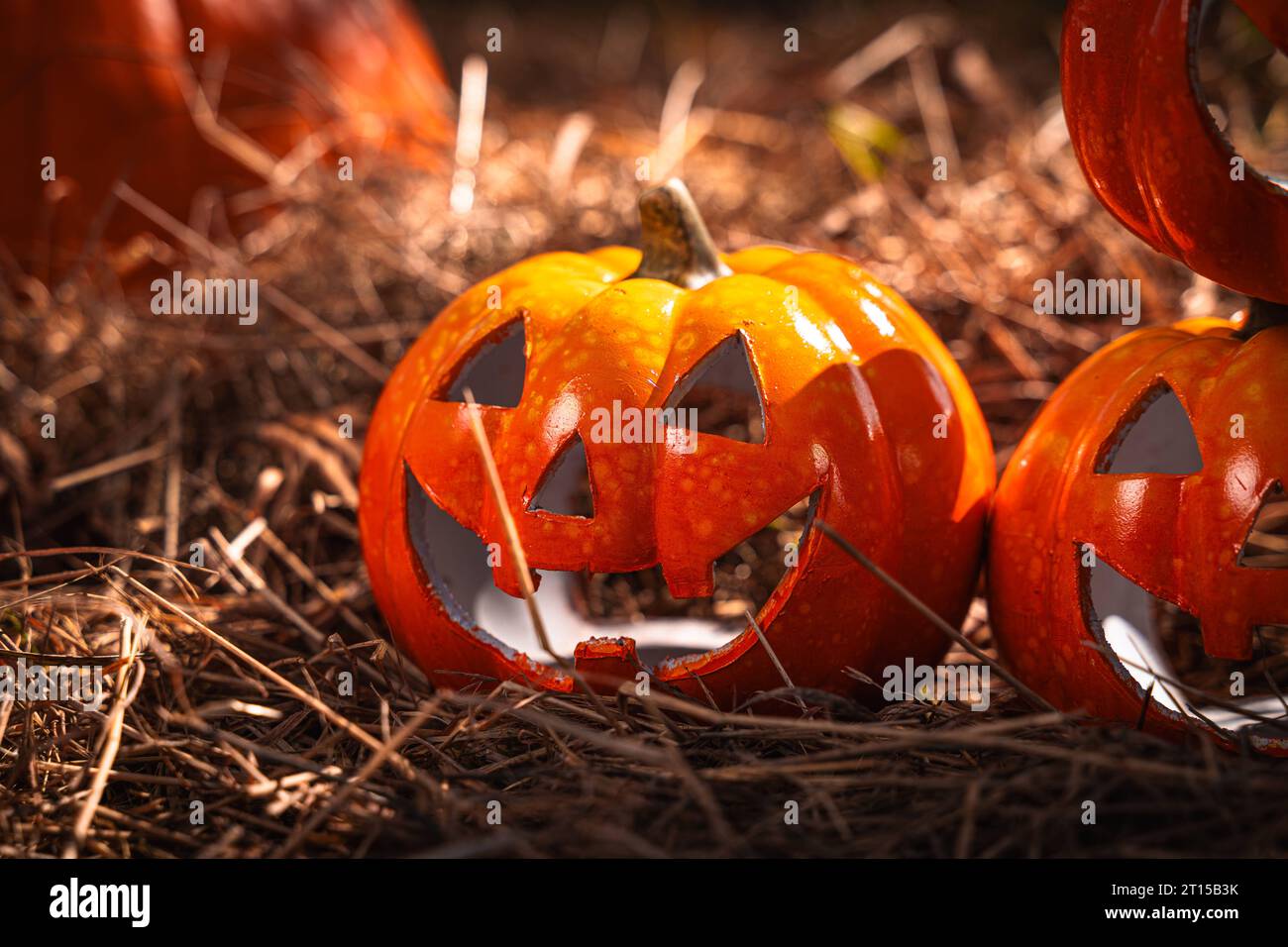 Stroh dekoration hi-res stock photography and images - Alamy