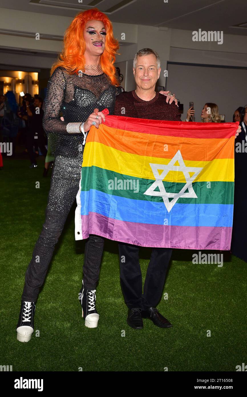 Eshak sikilgan porno