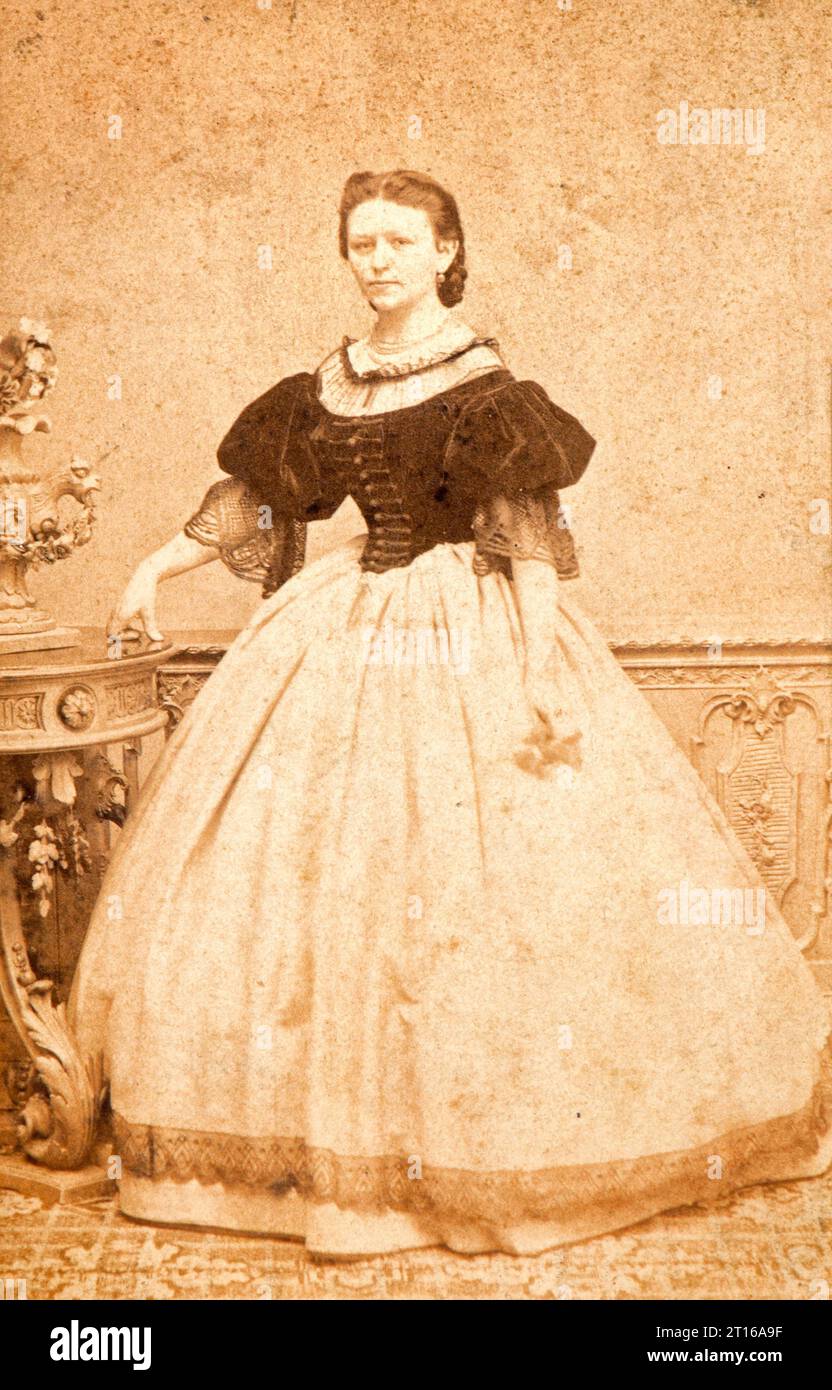 Daguerreotype picture of a nobel Hungarian woman taken in 1850 Stock Photo
