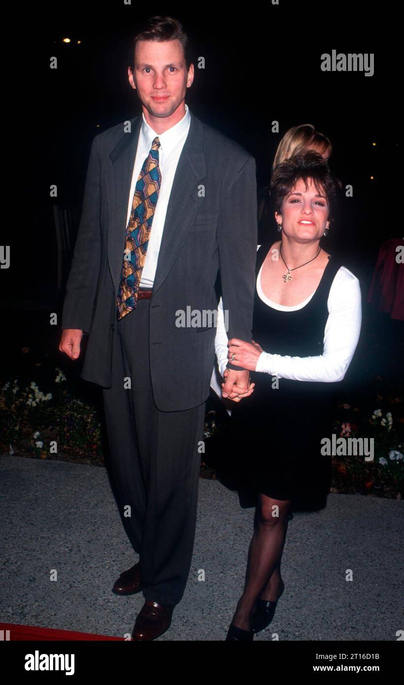 L7815LR MARY LOU RETTON WITH HUSBAND. LISA ROSE/ 1994(Credit Image Â