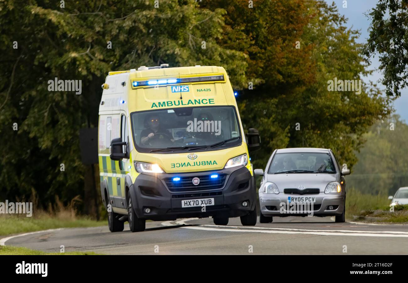Ambulance speed hires stock photography and images Alamy