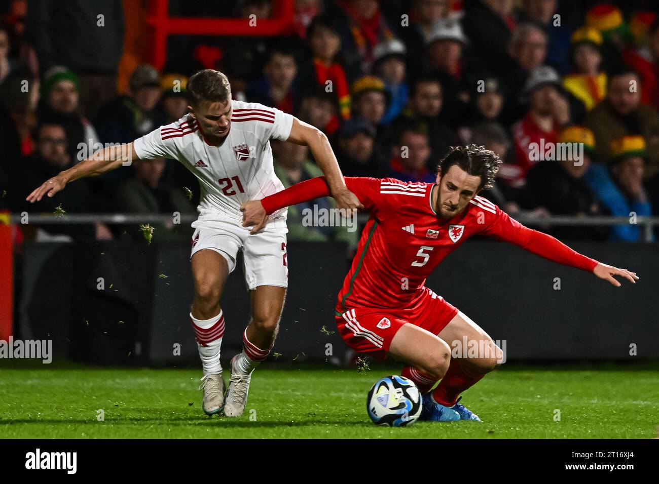 Jamie coombes hi-res stock photography and images - Alamy